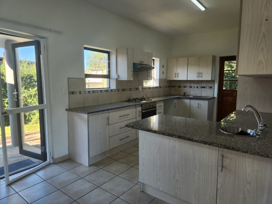 2 Bedroom Property for Sale in Stilbaai Wes Western Cape